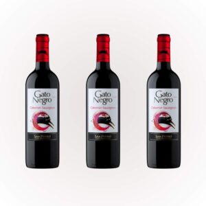 Gato negro 750ml delivered by Fab Liqour on dial in Nairobi Kenya